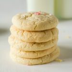 Try these super easy 3-Ingredient Cake Mix Sugar Cookies for a quick and easy dessert on gracefullittlehoneybee.com