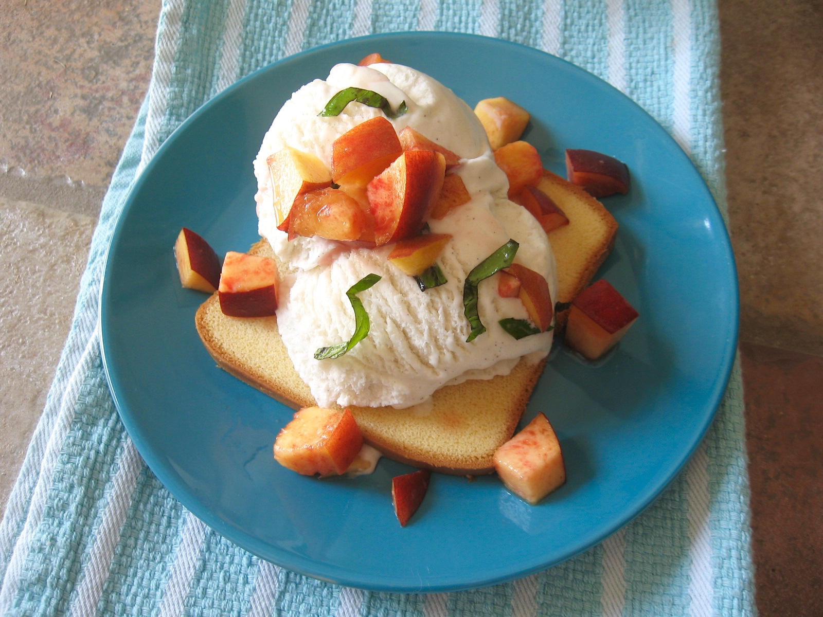 Pound Cake and Peaches Sundae