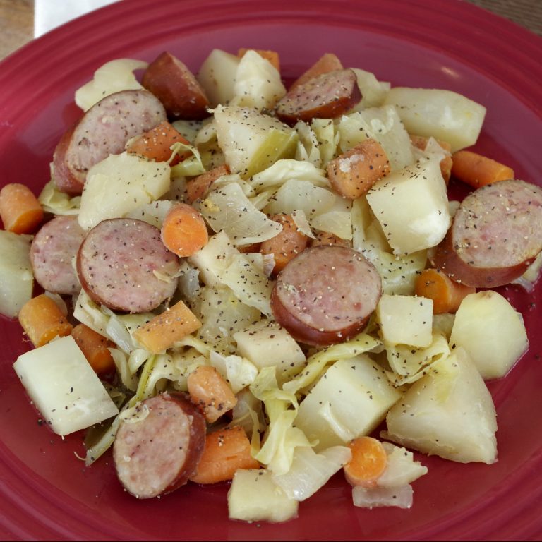 Slow Cooker Sausage, Potato and Cabbage