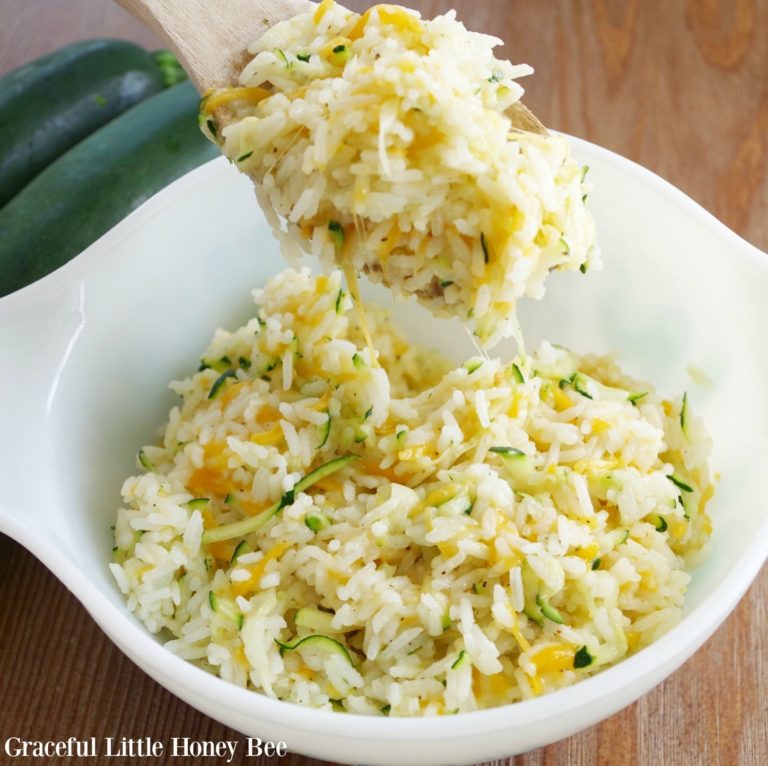 3-Ingredient Zucchini Cheesy Rice