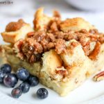 This delicious Overnight French Toast Bake is really easy to put together the night before and pop in the oven in the morning! Find the recipe at gracefullittlehoneybee.com