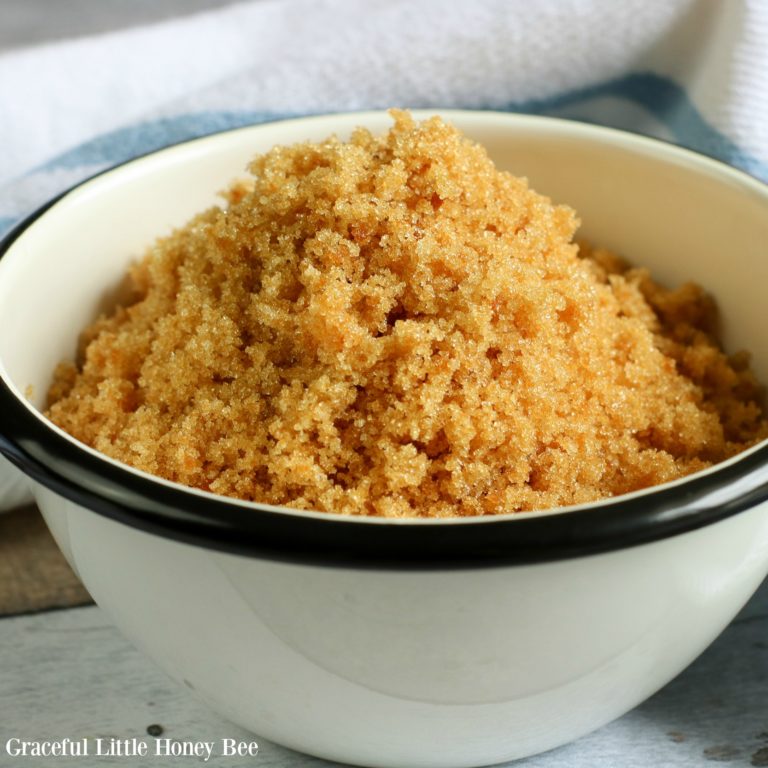 Homemade Brown Sugar {Light or Dark – Only 2-Ingredients!}