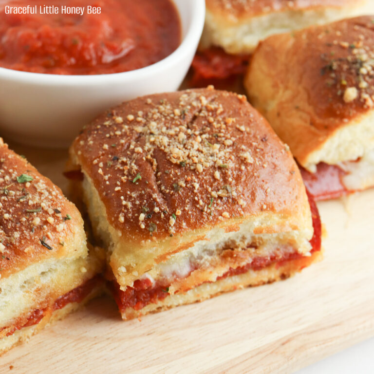 Pepperoni Pizza Sliders