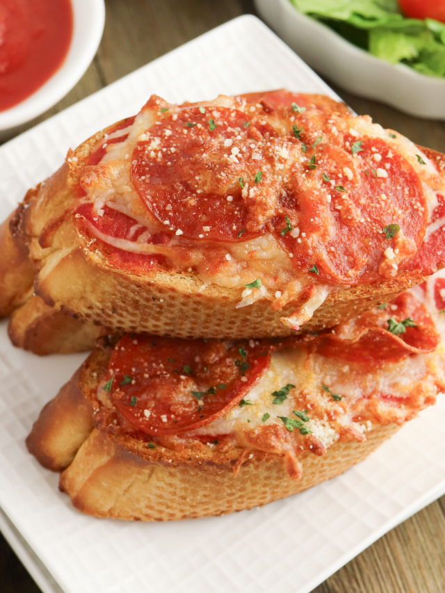 Air Fryer Garlic Bread Pizza